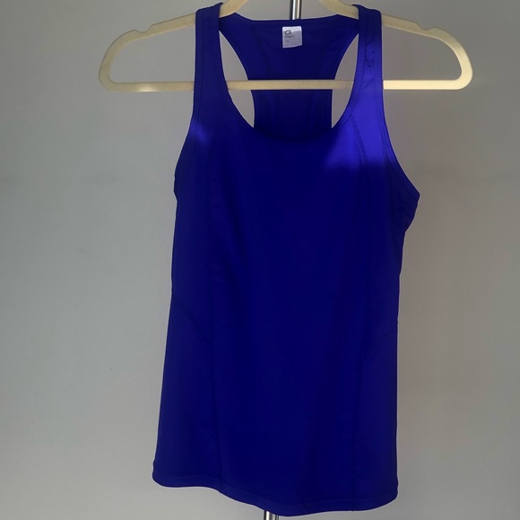 Gap Fit Tank - Picture 2 of 6